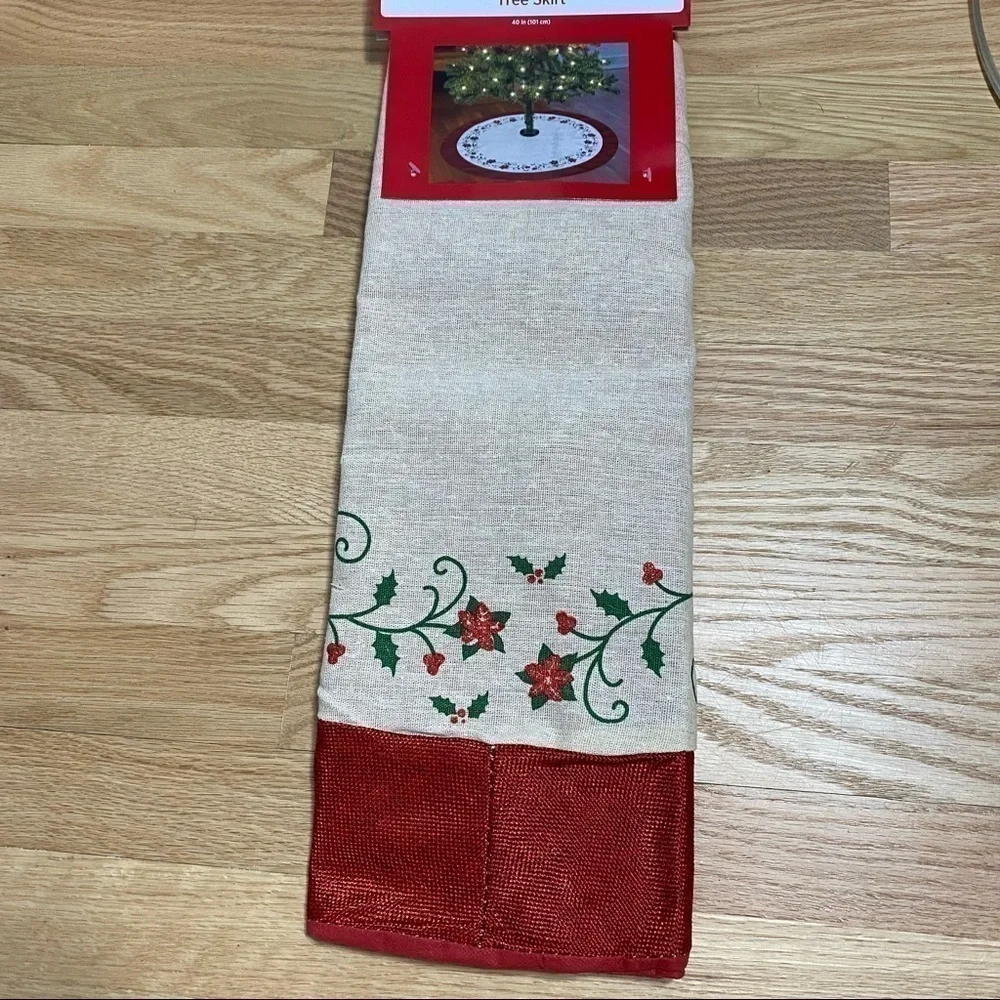 Burlap Christmas Tree Skirt NWT 40 in Holiday Red Tan Green Country Primitive